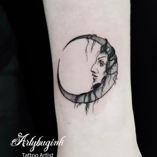 Moon tattoo by Artybugink