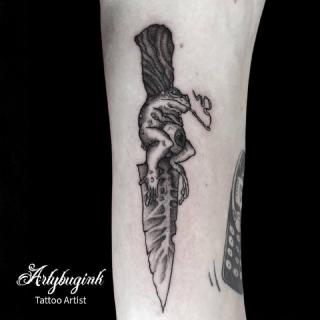 Smoking frog on a knife tattoo by Artybugink